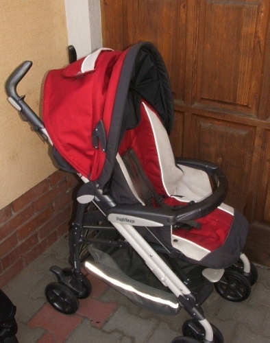 Peg Perego Babakocsi Pliko P3 - Classico Red Peg Perego Babakocsi Pliko P3 - Classico Red