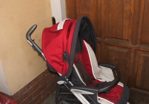 Peg Perego Babakocsi Pliko P3 - Classico Red Peg Perego Babakocsi Pliko P3 - Classico Red