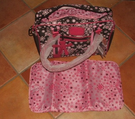 Little Company rózsaszín-barna virágos pelenkázótáska Little Company rózsaszín-barna virágos pelenkázótáska