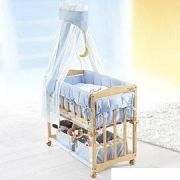 Fehér/kék baldachin díszcsíkkal bölcsőhöz Fehér/kék baldachin díszcsíkkal bölcsőhöz