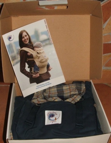 ErgoBaby Organic babahordozó kék/ kockás ErgoBaby Organic babahordozó kék/ kockás