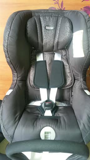 Römer Britax Max Fix II biztonsági autós gyermekülés 0-18 kg Black Thunder Römer Britax Max Fix II biztonsági autós gyermekülés 0-18 kg Black Thunder
