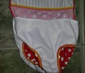 Sterntaler piros pöttyös kislány fürdőruha Sterntaler piros pöttyös kislány fürdőruha