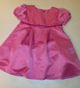 Loki pink alsószoknyás masnis elegáns kislány ruha Loki pink alsószoknyás masnis elegáns kislány ruha