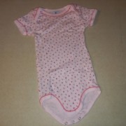 Petit bateau fehér horgolt szegélyű kislány rövid ujjú body Petit bateau fehér horgolt szegélyű kislány rövid ujjú body