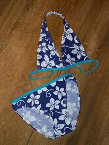 Kék virág mintás kétrészes kislány fürdőruha Bikini