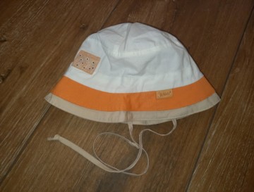Sterntaler narancs csíkos UV szűrős kislány kalap