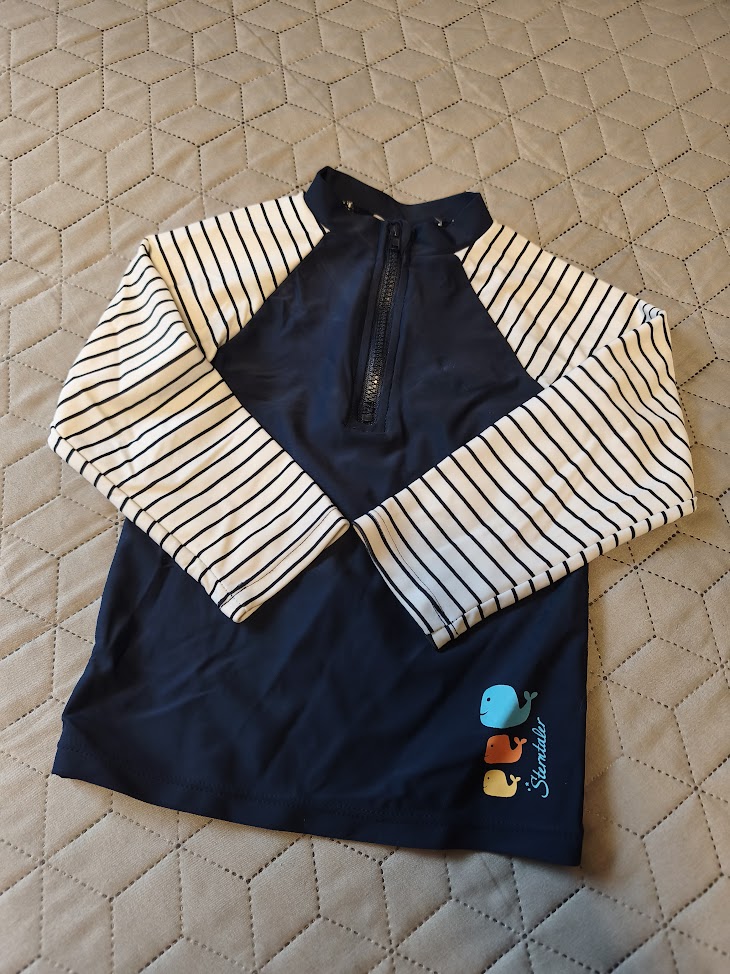 Sterntaler hosszú ujjú UV szűrős úszópóló bálnás H. Sterntaler hosszú ujjú UV szűrős úszópóló bálnás H.